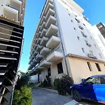 Flor De Mar Qerret * Golem (Tirana)