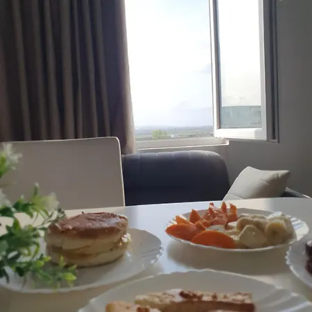 Flor De Mar Qerret * Golem (Tirana)