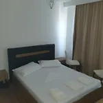 Flor De Mar Qerret * Golem (Tirana)