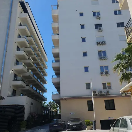 Flor De Mar Qerret Golem (Tirana)