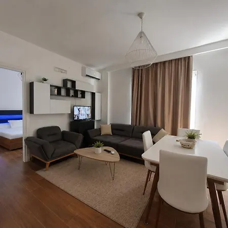 Flor De Mar Qerret Golem (Tirana)