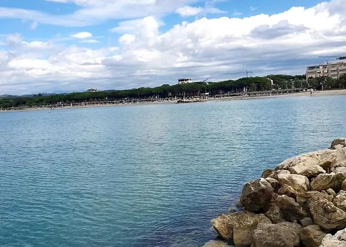 Flor De Mar Qerret アパート